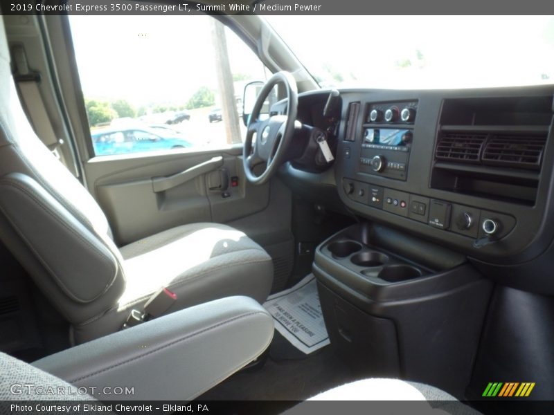 Summit White / Medium Pewter 2019 Chevrolet Express 3500 Passenger LT
