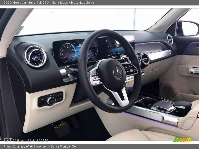 Night Black / Macchiato Beige 2020 Mercedes-Benz GLB 250