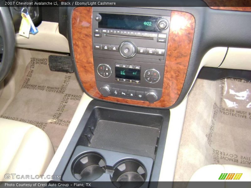 Black / Ebony/Light Cashmere 2007 Chevrolet Avalanche LS