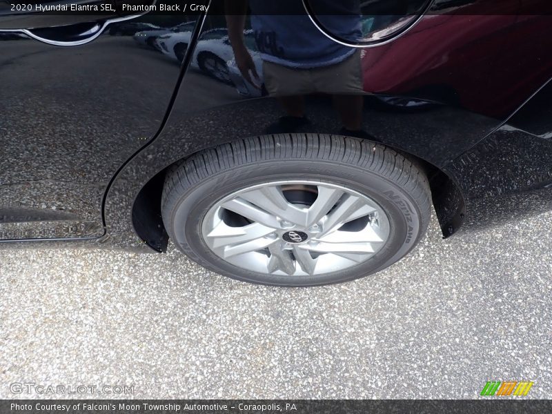 Phantom Black / Gray 2020 Hyundai Elantra SEL