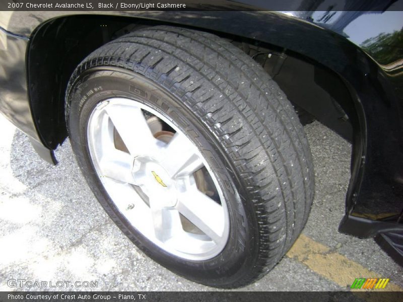 Black / Ebony/Light Cashmere 2007 Chevrolet Avalanche LS