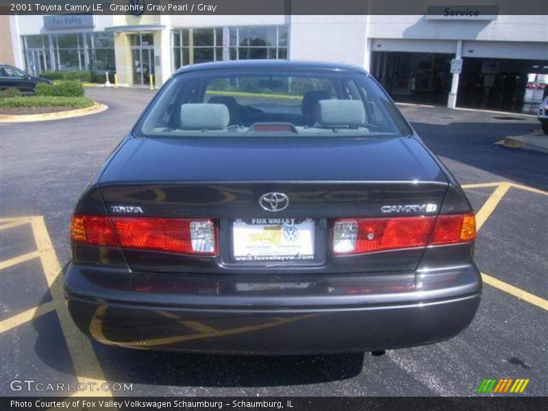 Graphite Gray Pearl / Gray 2001 Toyota Camry LE