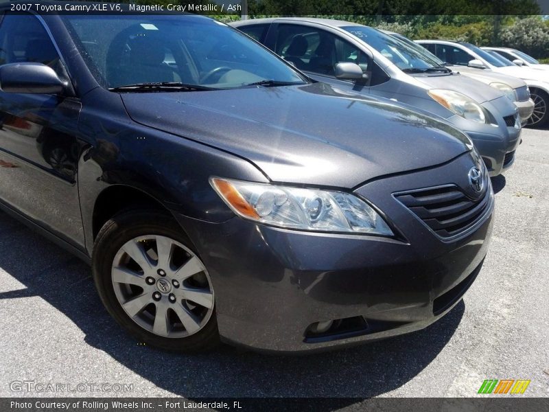 Magnetic Gray Metallic / Ash 2007 Toyota Camry XLE V6