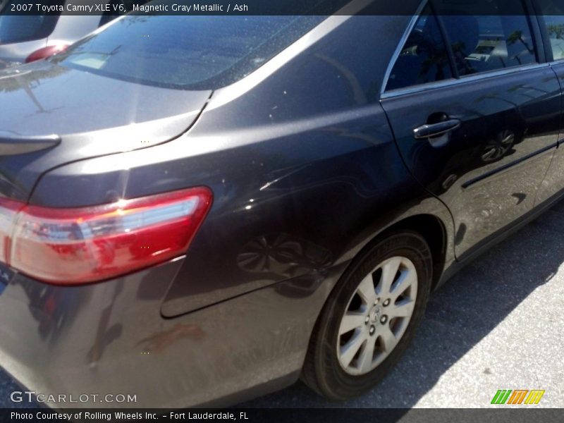 Magnetic Gray Metallic / Ash 2007 Toyota Camry XLE V6
