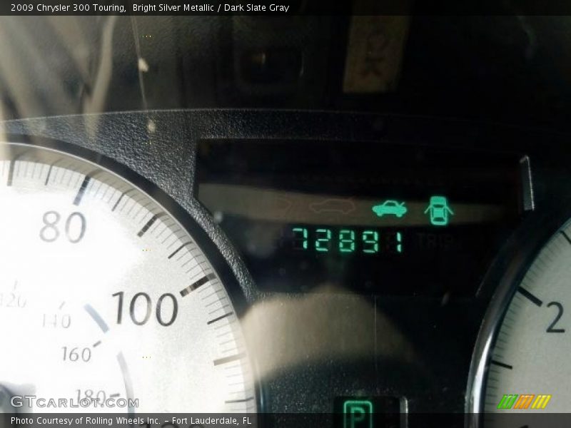 Bright Silver Metallic / Dark Slate Gray 2009 Chrysler 300 Touring