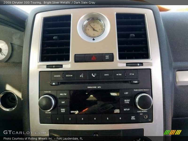 Bright Silver Metallic / Dark Slate Gray 2009 Chrysler 300 Touring