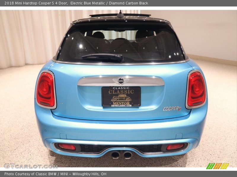 Electric Blue Metallic / Diamond Carbon Black 2018 Mini Hardtop Cooper S 4 Door