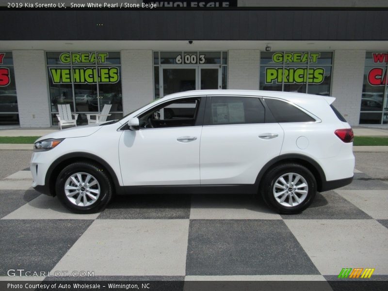 Snow White Pearl / Stone Beige 2019 Kia Sorento LX