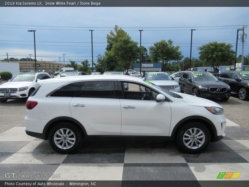 Snow White Pearl / Stone Beige 2019 Kia Sorento LX