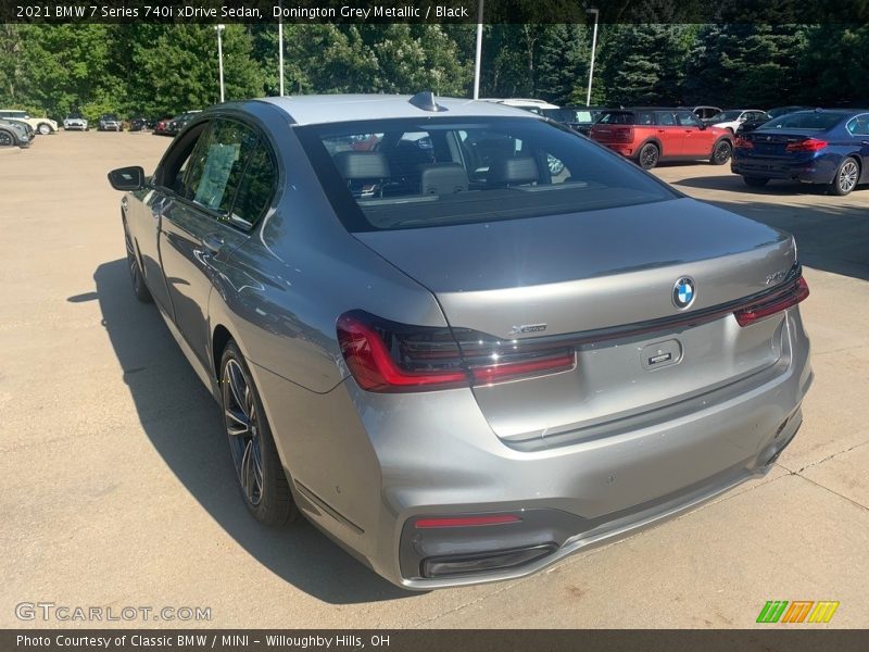 Donington Grey Metallic / Black 2021 BMW 7 Series 740i xDrive Sedan