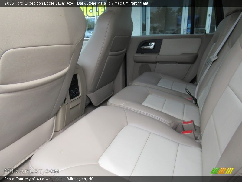 Dark Stone Metallic / Medium Parchment 2005 Ford Expedition Eddie Bauer 4x4