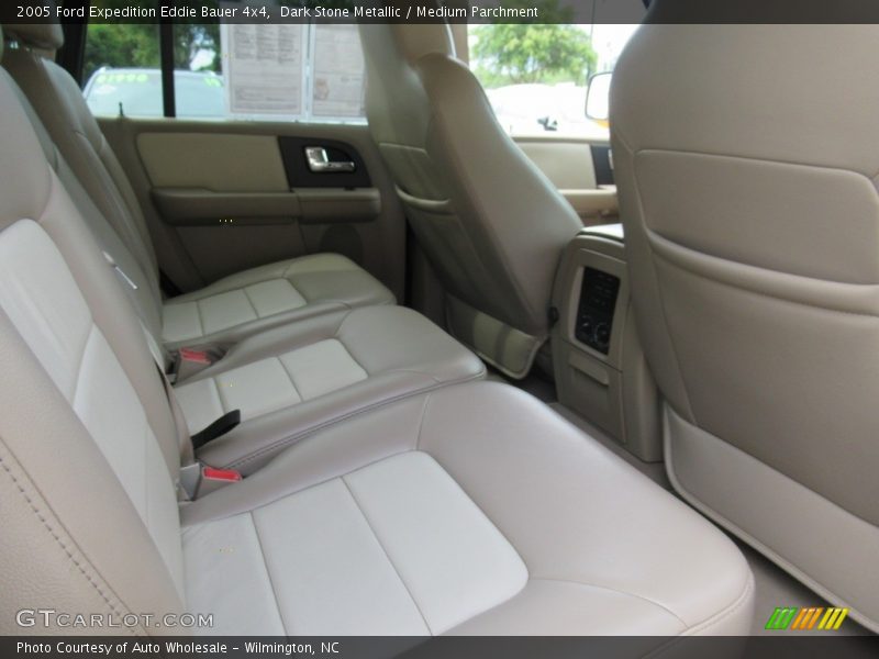Dark Stone Metallic / Medium Parchment 2005 Ford Expedition Eddie Bauer 4x4