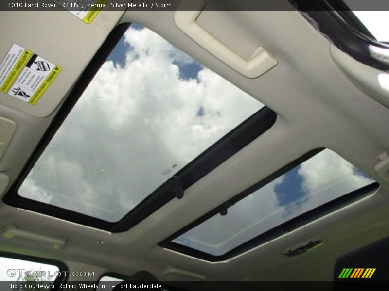 Sunroof of 2010 LR2 HSE