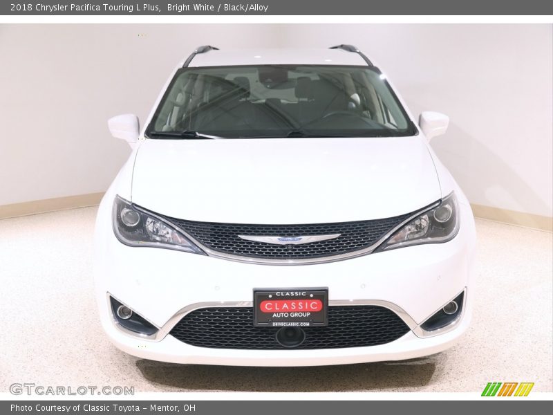 Bright White / Black/Alloy 2018 Chrysler Pacifica Touring L Plus