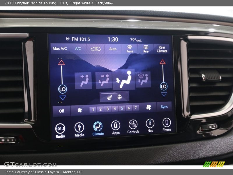 Bright White / Black/Alloy 2018 Chrysler Pacifica Touring L Plus
