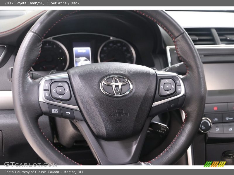 Super White / Black 2017 Toyota Camry SE
