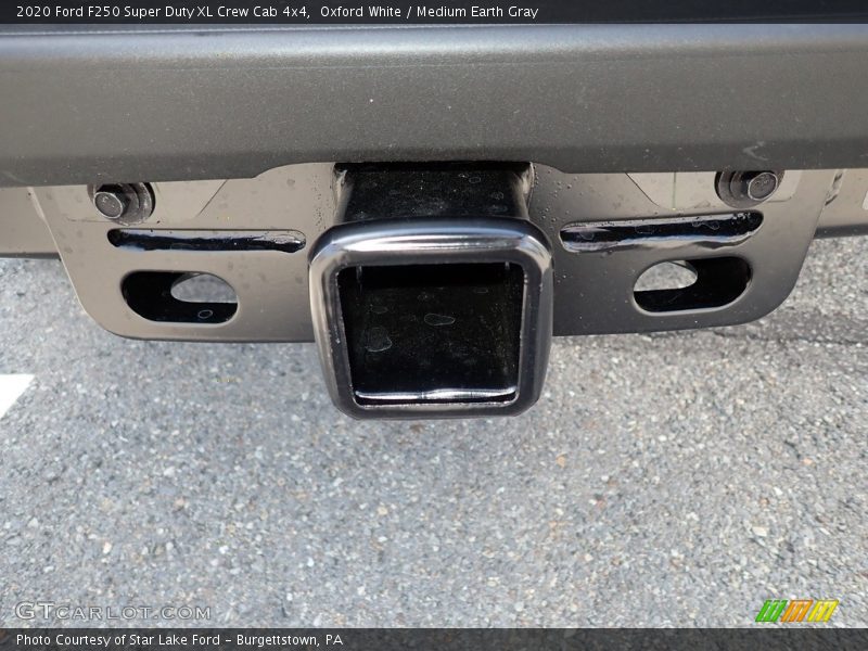 Oxford White / Medium Earth Gray 2020 Ford F250 Super Duty XL Crew Cab 4x4