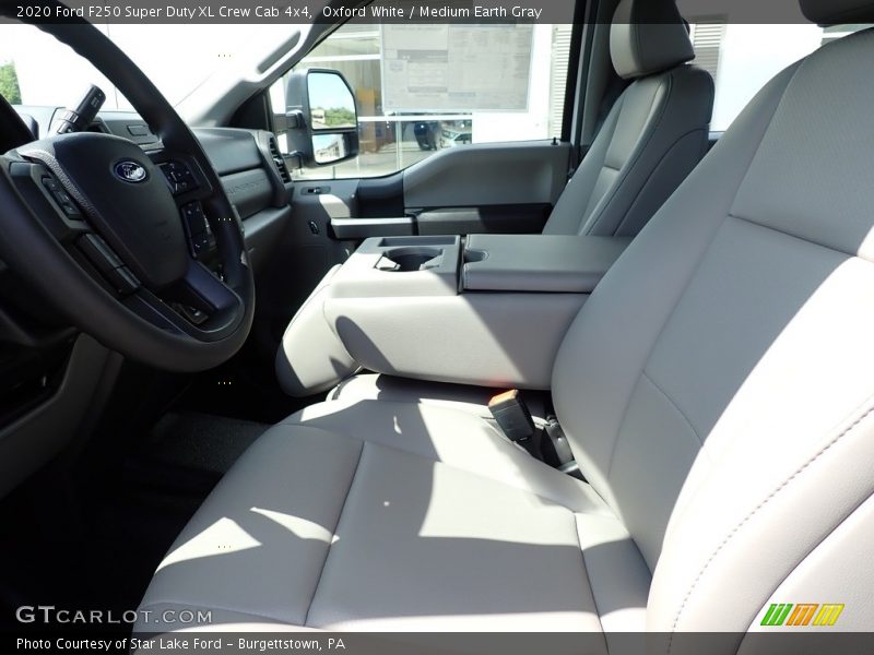 Oxford White / Medium Earth Gray 2020 Ford F250 Super Duty XL Crew Cab 4x4