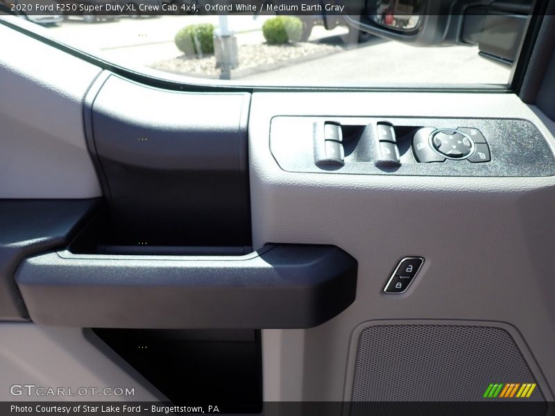 Oxford White / Medium Earth Gray 2020 Ford F250 Super Duty XL Crew Cab 4x4