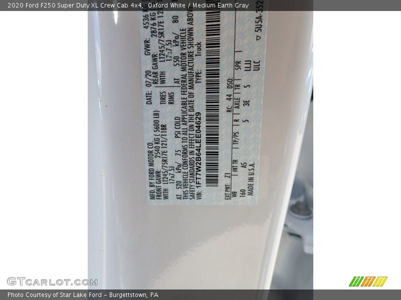 Oxford White / Medium Earth Gray 2020 Ford F250 Super Duty XL Crew Cab 4x4