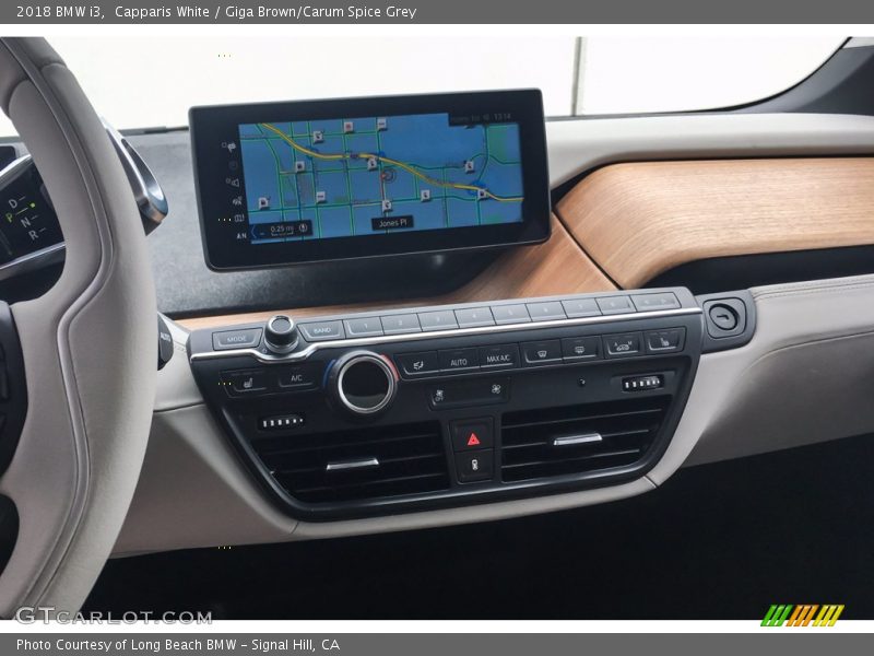 Capparis White / Giga Brown/Carum Spice Grey 2018 BMW i3