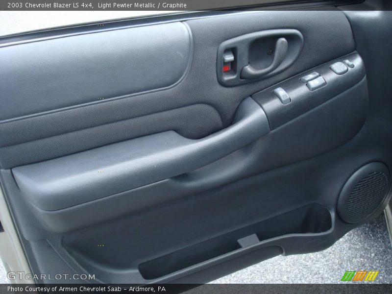 Light Pewter Metallic / Graphite 2003 Chevrolet Blazer LS 4x4