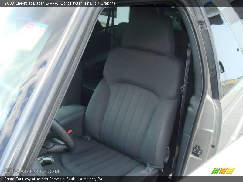 Light Pewter Metallic / Graphite 2003 Chevrolet Blazer LS 4x4