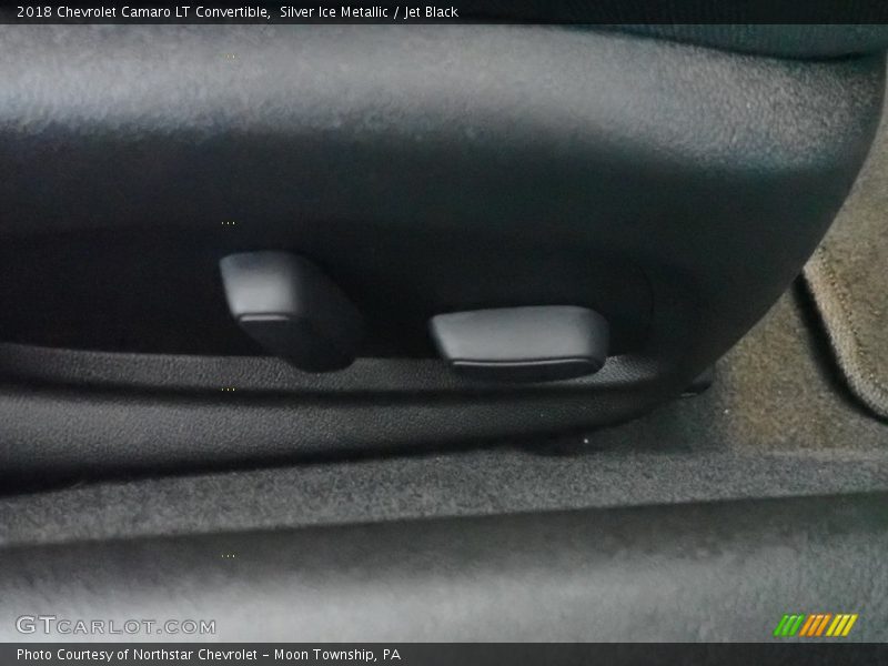 Silver Ice Metallic / Jet Black 2018 Chevrolet Camaro LT Convertible
