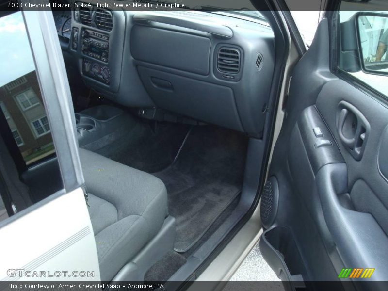 Light Pewter Metallic / Graphite 2003 Chevrolet Blazer LS 4x4