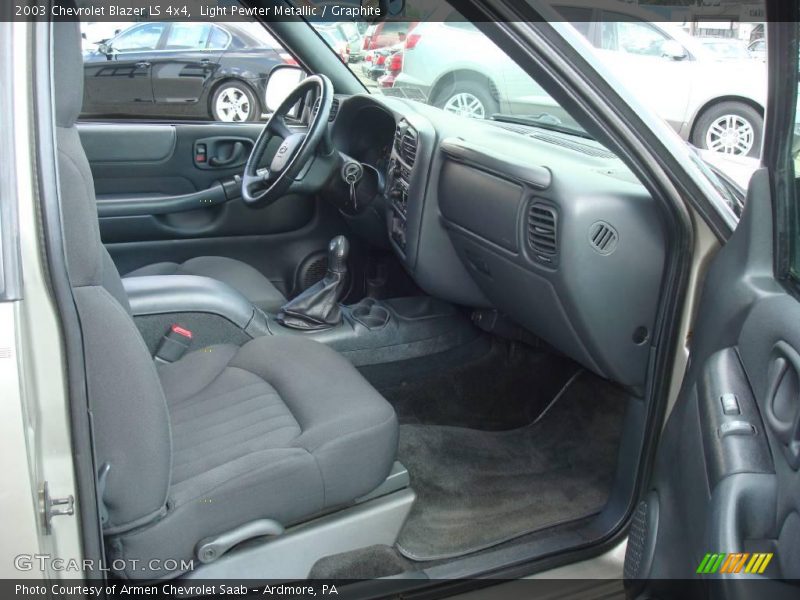 Light Pewter Metallic / Graphite 2003 Chevrolet Blazer LS 4x4