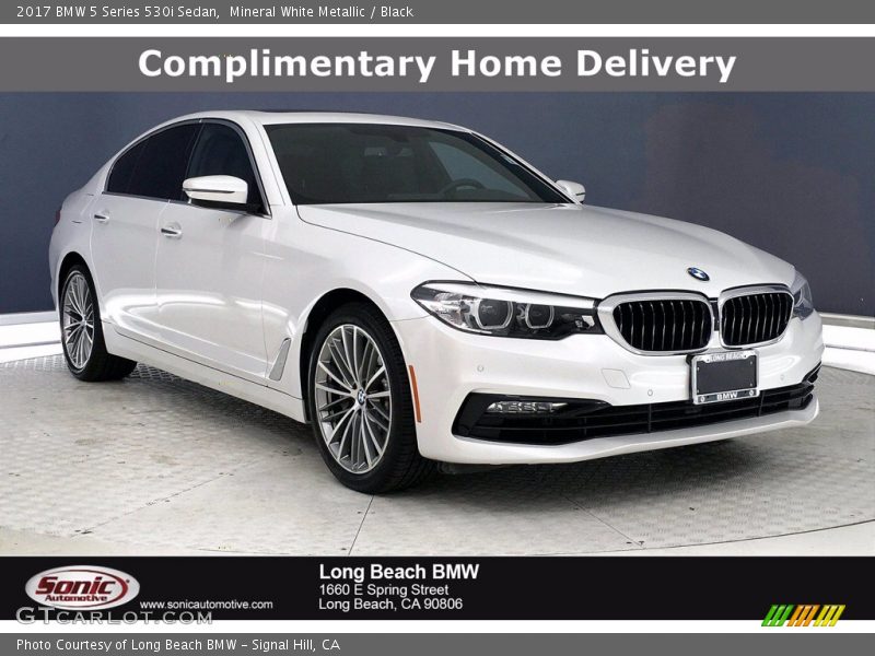 Mineral White Metallic / Black 2017 BMW 5 Series 530i Sedan