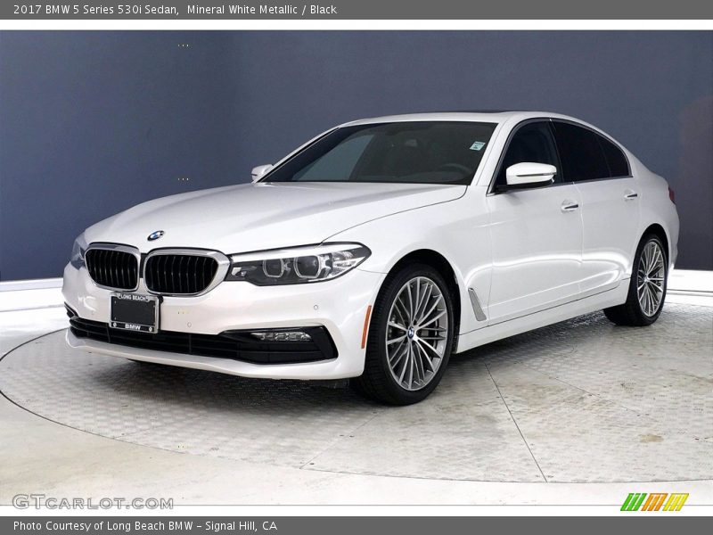 Mineral White Metallic / Black 2017 BMW 5 Series 530i Sedan