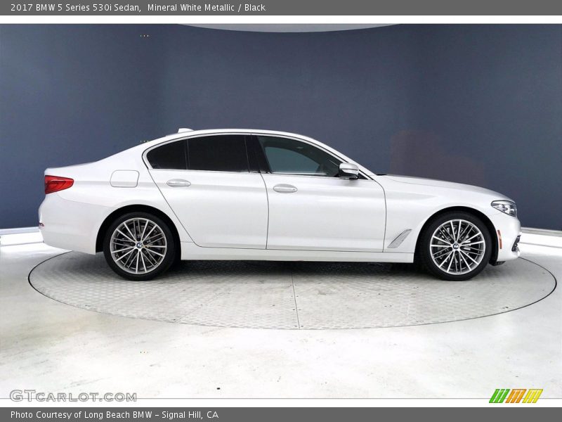 Mineral White Metallic / Black 2017 BMW 5 Series 530i Sedan