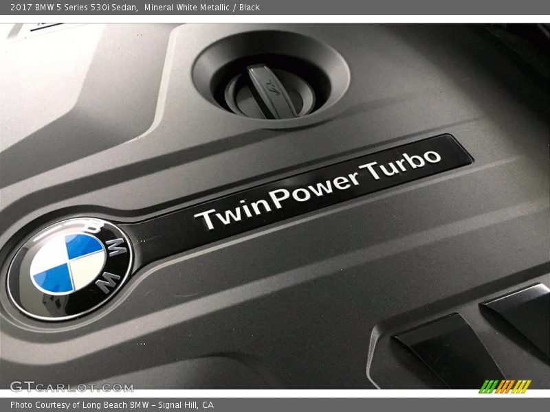 Mineral White Metallic / Black 2017 BMW 5 Series 530i Sedan