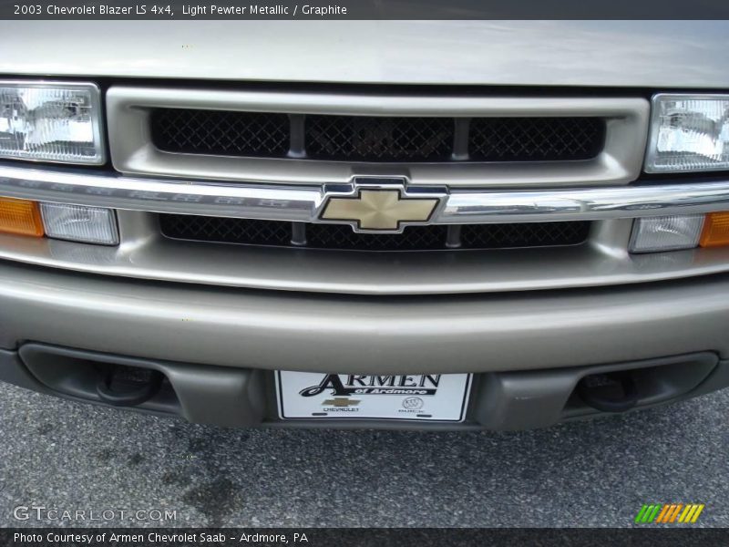 Light Pewter Metallic / Graphite 2003 Chevrolet Blazer LS 4x4