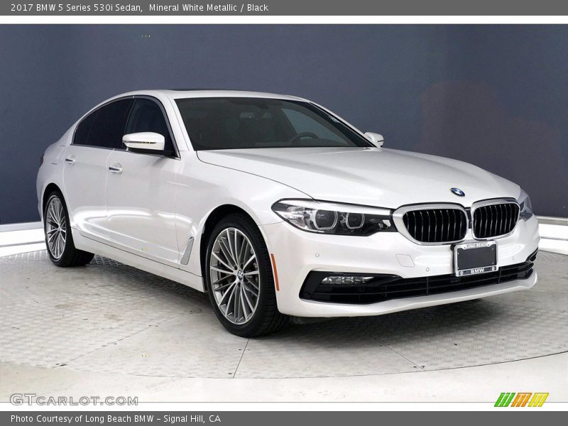Mineral White Metallic / Black 2017 BMW 5 Series 530i Sedan