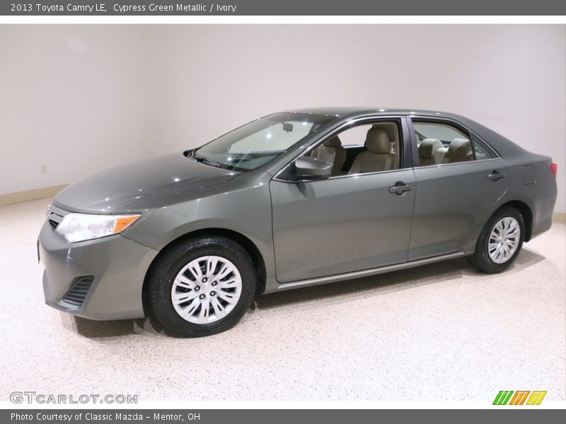 Cypress Green Metallic / Ivory 2013 Toyota Camry LE