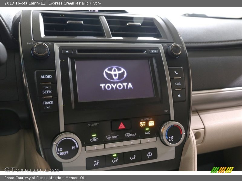 Cypress Green Metallic / Ivory 2013 Toyota Camry LE
