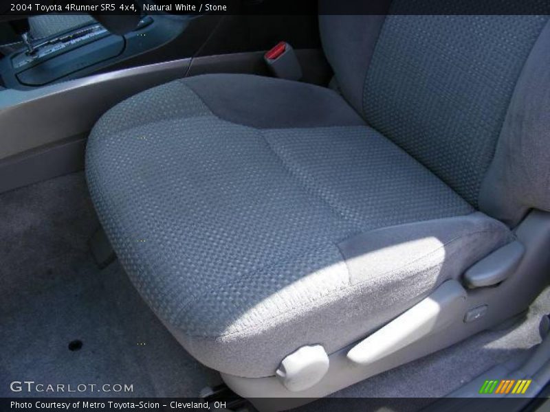 Natural White / Stone 2004 Toyota 4Runner SR5 4x4