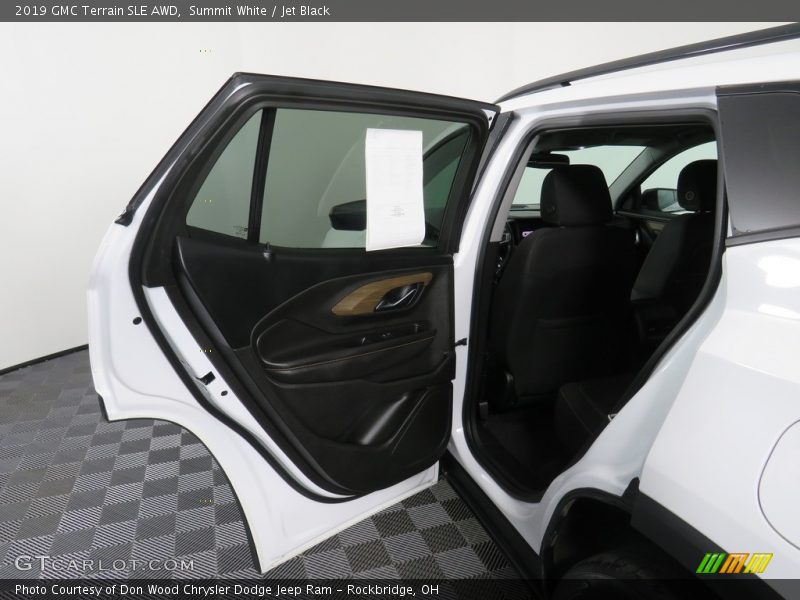 Summit White / Jet Black 2019 GMC Terrain SLE AWD