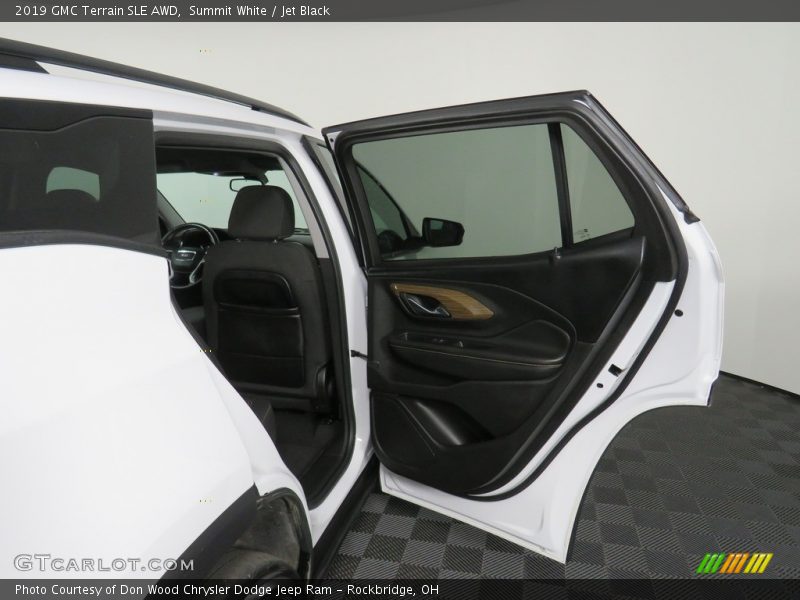 Summit White / Jet Black 2019 GMC Terrain SLE AWD