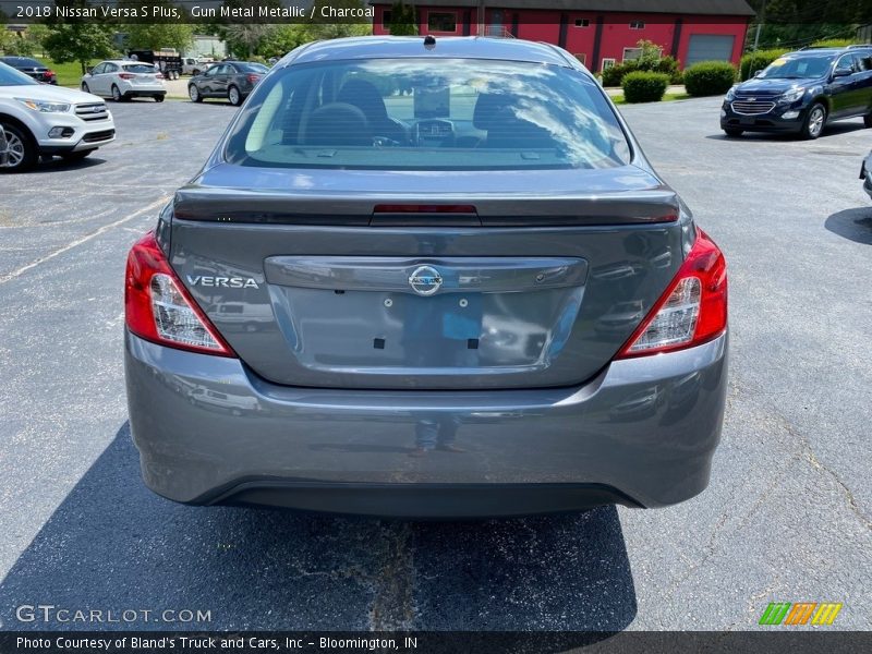Gun Metal Metallic / Charcoal 2018 Nissan Versa S Plus