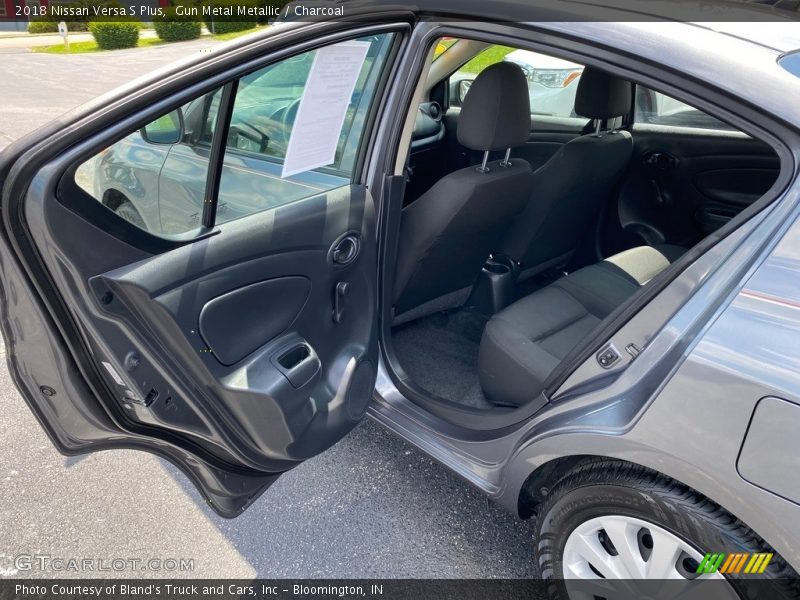 Gun Metal Metallic / Charcoal 2018 Nissan Versa S Plus