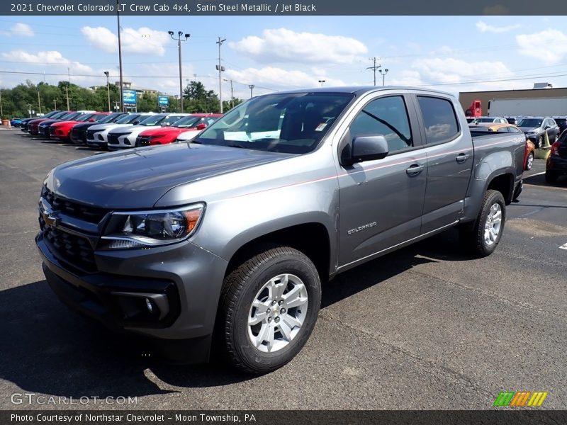 Front 3/4 View of 2021 Colorado LT Crew Cab 4x4