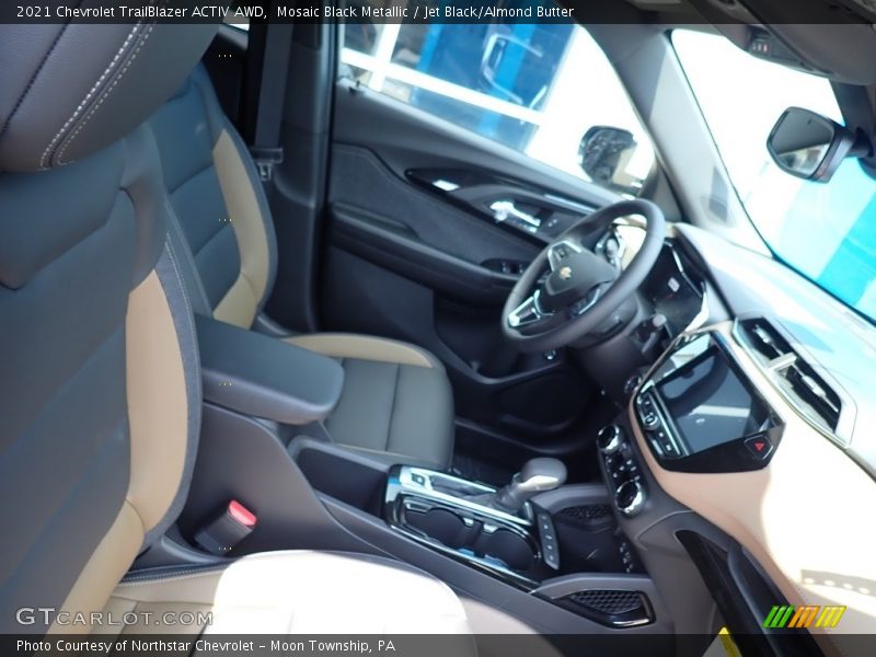 Mosaic Black Metallic / Jet Black/Almond Butter 2021 Chevrolet TrailBlazer ACTIV AWD