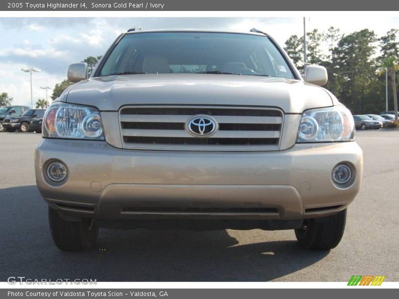 Sonora Gold Pearl / Ivory 2005 Toyota Highlander I4