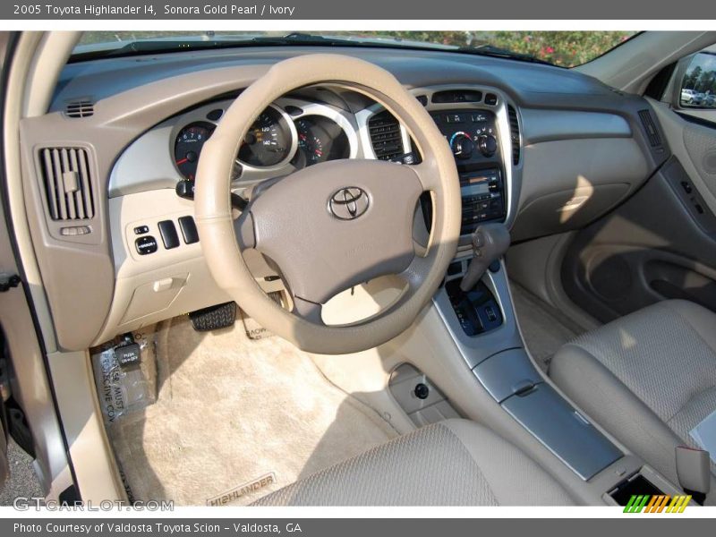 Sonora Gold Pearl / Ivory 2005 Toyota Highlander I4