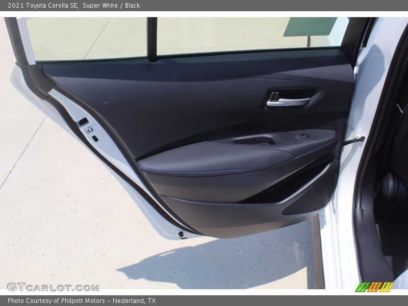 Super White / Black 2021 Toyota Corolla SE