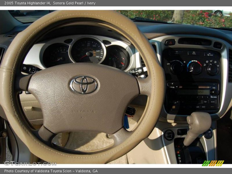 Sonora Gold Pearl / Ivory 2005 Toyota Highlander I4