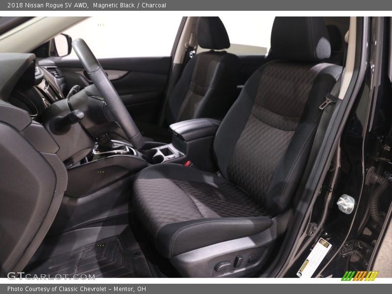 Magnetic Black / Charcoal 2018 Nissan Rogue SV AWD